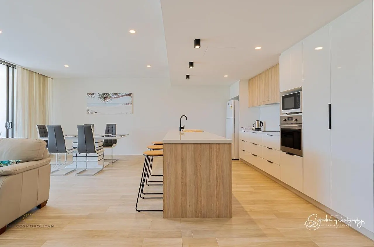 Riverfront Breeze @ The Cosmopolitan Unit10307 Maroochydore Austrália